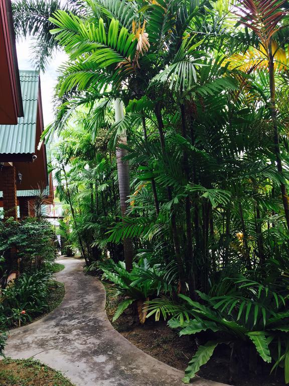 Tanamas House Hotell Thalang Eksteriør bilde